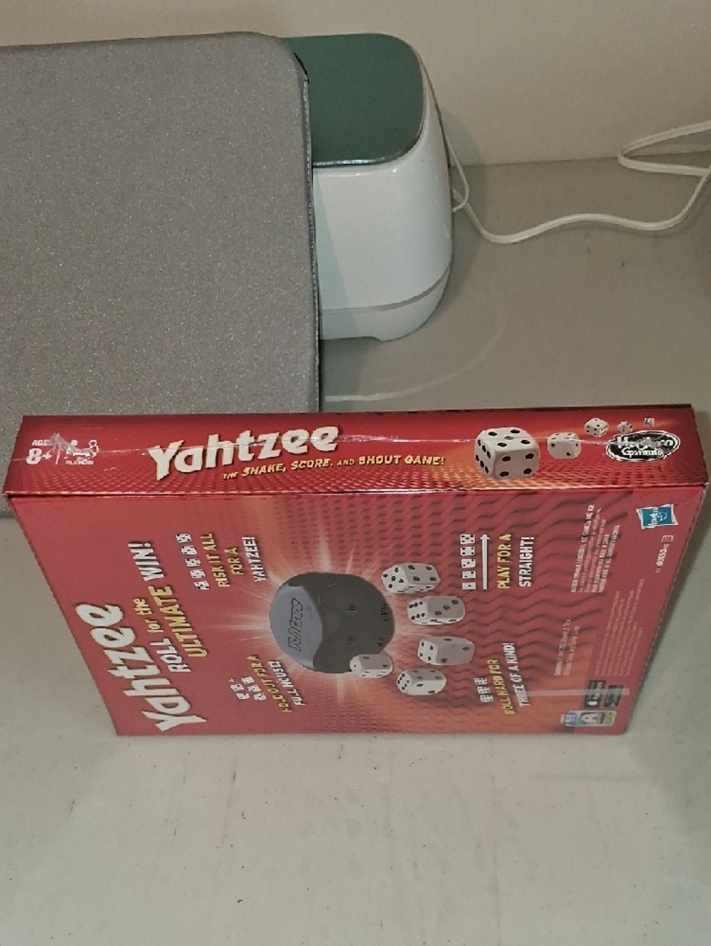 Hasbro Yahtzee Game - Red, White, Black - Picture 4 of 4